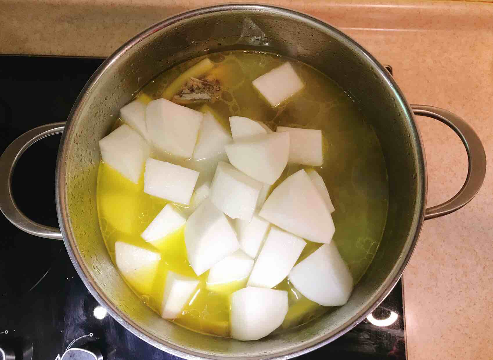 牛尾骨炖萝卜的做法-家常味炖菜谱-易网健康养生网 牛尾骨炖萝卜的做法-家常味炖菜谱