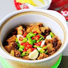 香辣鸡煲的做法-家常味炖菜谱