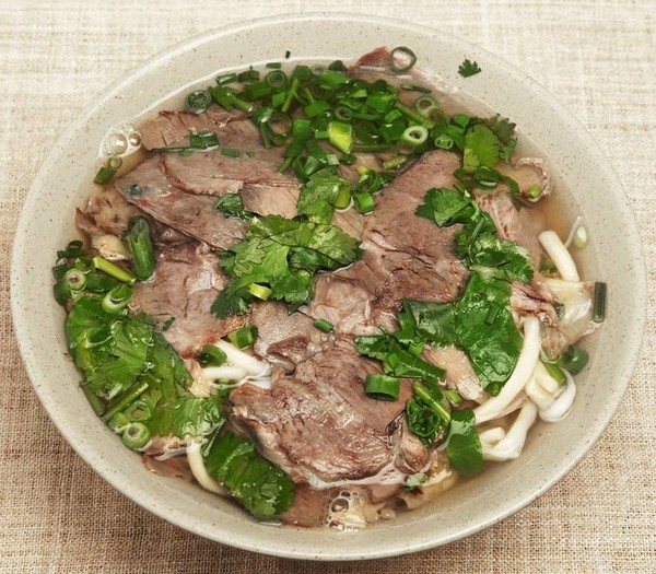 徽湘情缘淮南牛肉汤的做法-家常味煮菜谱