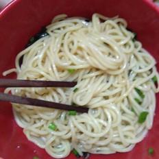 香蕉牛奶+抹茶炒酸奶的做法-甜味榨汁菜谱
