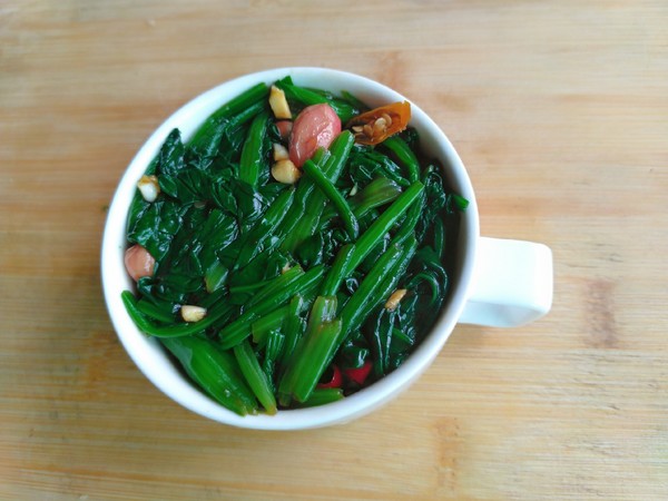 凉拌菠菜的做法-酸辣味煮菜谱