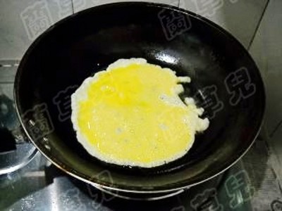 兰花木耳炒鸡蛋的做法-家常味炒菜谱