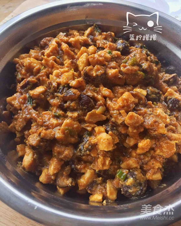 香菇鸡肉炸酱面的做法-家常味炸菜谱