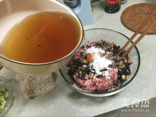 三鲜饺子的做法-家常味煮菜谱-易网健康养生网 三鲜饺子的做法-家常味煮菜谱