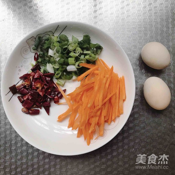 绿豆芽鸡蛋炒面的做法-家常味炒菜谱-易网健康养生网 绿豆芽鸡蛋炒面的做法-家常味炒菜谱