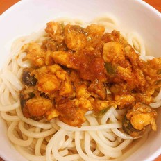 香菇鸡肉炸酱面的做法-家常味炸菜谱