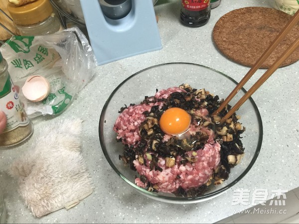 三鲜饺子的做法-家常味煮菜谱-易网健康养生网 三鲜饺子的做法-家常味煮菜谱