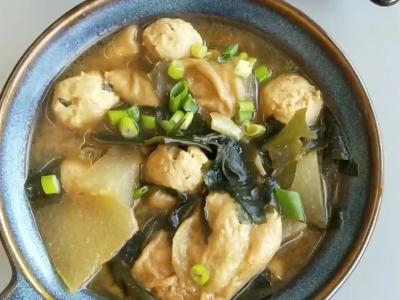 味增冬瓜鸡丸汤的做法-咸鲜味煮菜谱