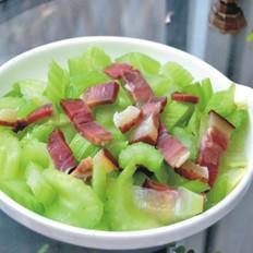 西芹炒腊肉的做法-家常味炒菜谱