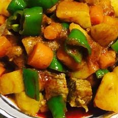 红咖喱牛肉的做法-咖喱味煮菜谱