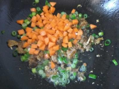 豌豆炒饭的做法-家常味炒菜谱