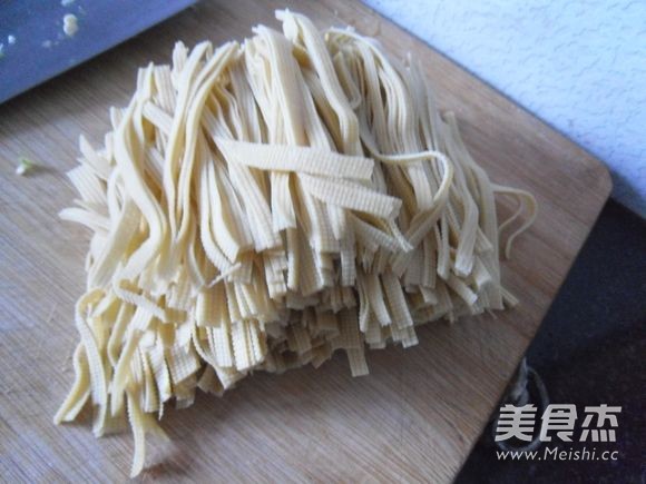 辣炒豆腐丝的做法-家常味炒菜谱