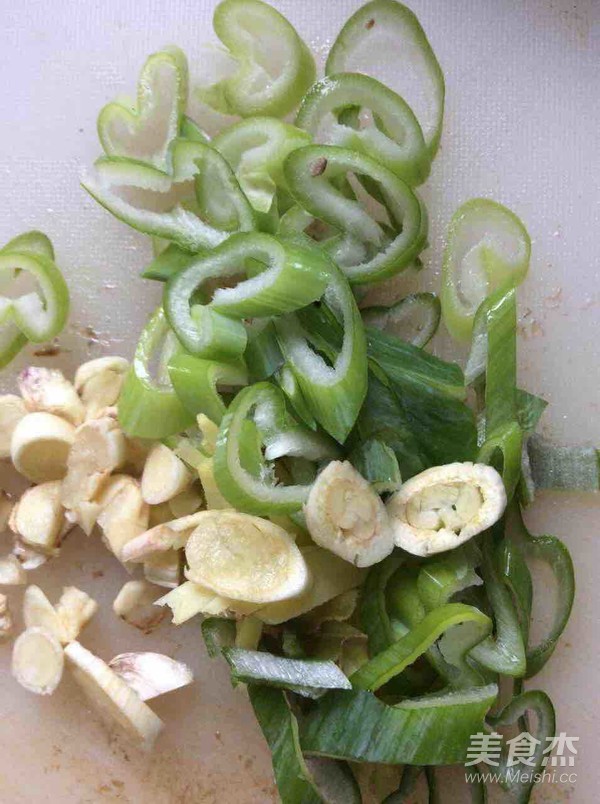 绿豆芽炒粉丝的做法-家常味炒菜谱