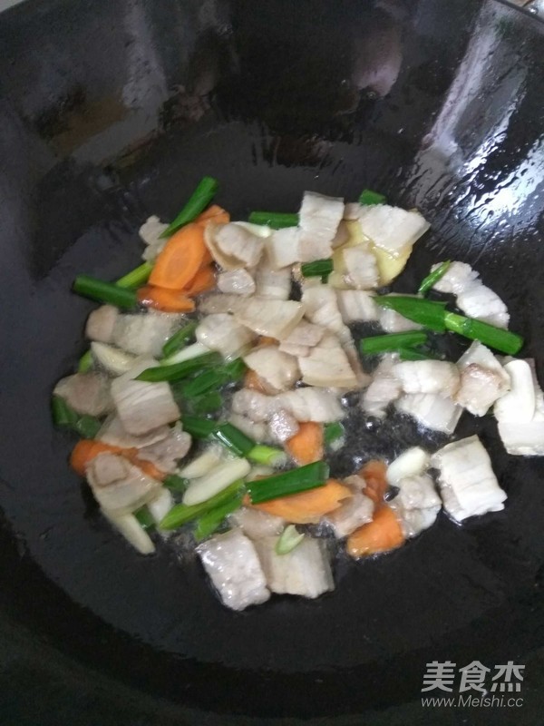 肉炒有机菜花的做法-家常味炒菜谱