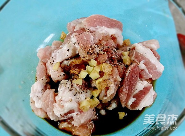 菜花炒肉的做法-家常味炒菜谱