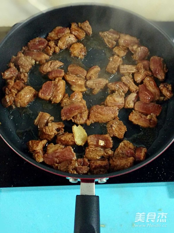 菜花炒肉的做法-家常味炒菜谱