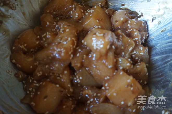 谷雨孜然香辣牙签肉的做法-香辣味炸菜谱