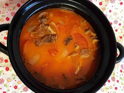 西红柿炖牛腩的做法-家常味炖菜谱
