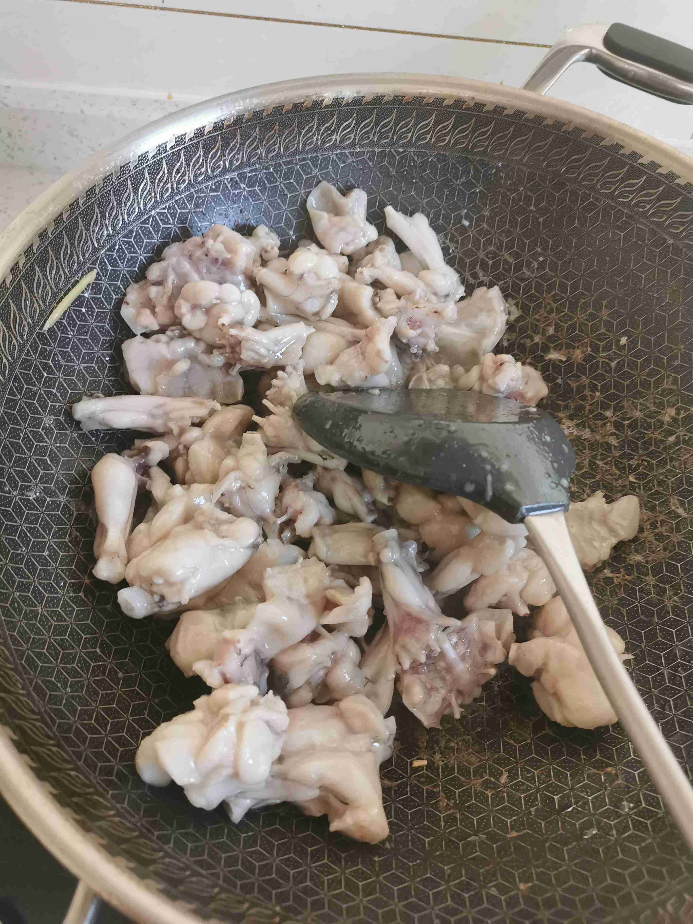 泡椒牛蛙的做法-椒麻味烧菜谱-易网健康养生网 泡椒牛蛙的做法-椒麻味烧菜谱