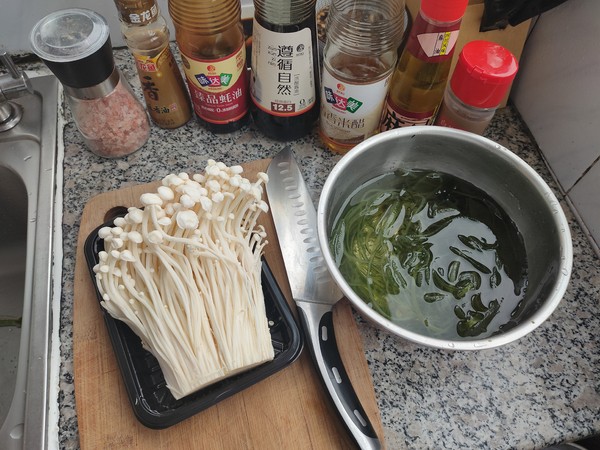 金针菇拌海带丝的做法-咸鲜味拌菜谱
