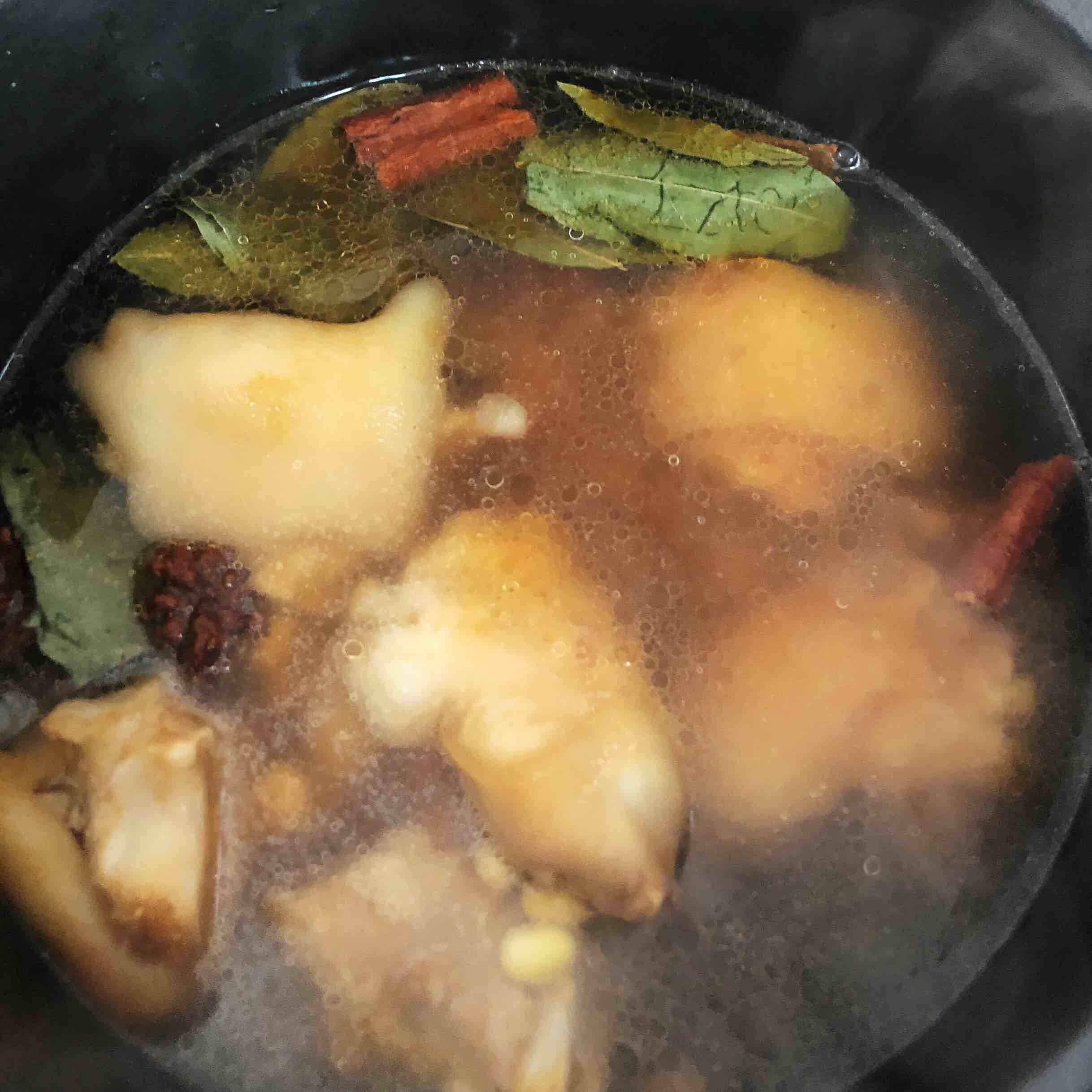 黄豆猪蹄汤的做法-家常味炖菜谱