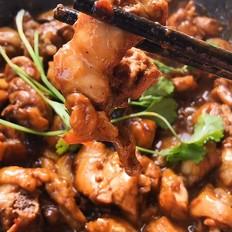 啤酒炖鸡肉的做法-咸鲜味炖菜谱
