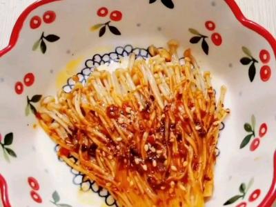 蒜蓉烤金针菇的做法-蒜香味烤菜谱