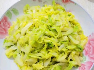 爆炒甘蓝的做法-咸鲜味炒菜谱