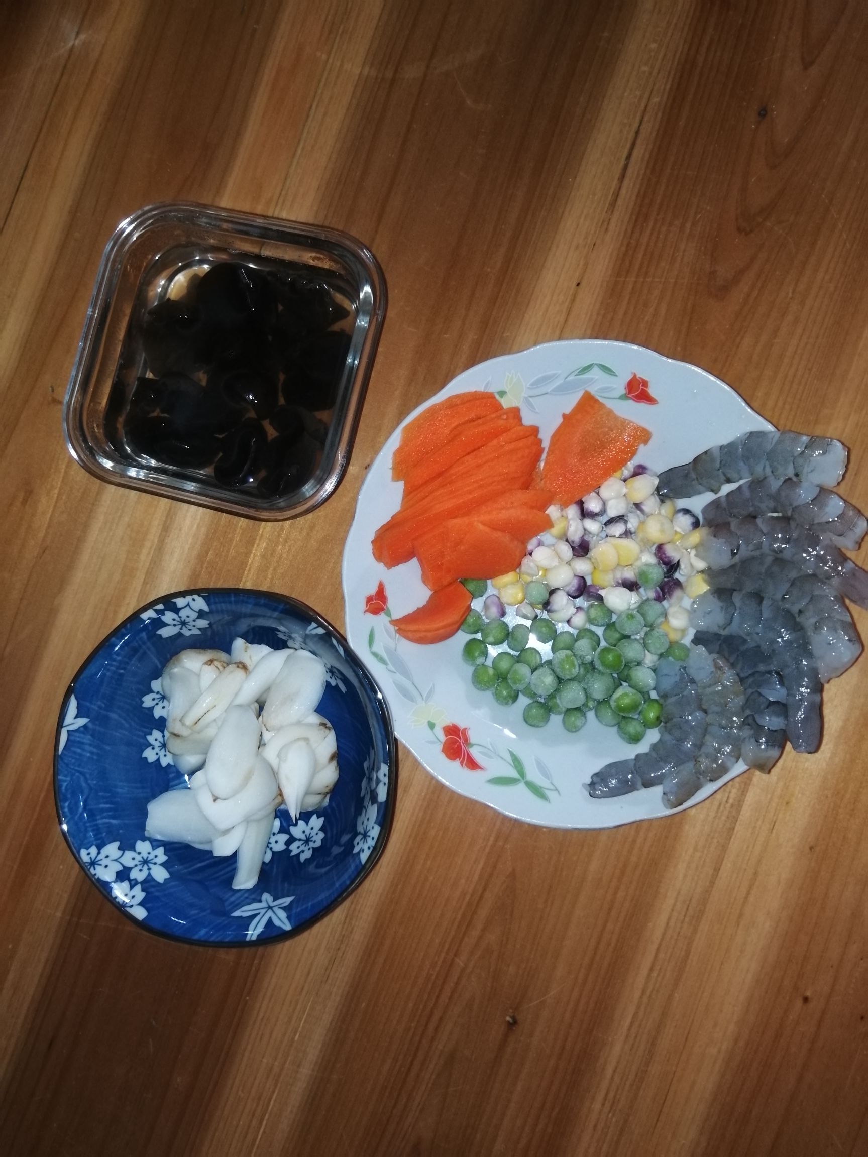 清爽不油腻——什锦百合的做法-家常味炒菜谱