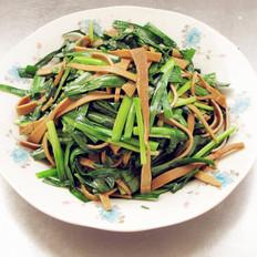 豆皮卷炒韭菜的做法-家常味炒菜谱