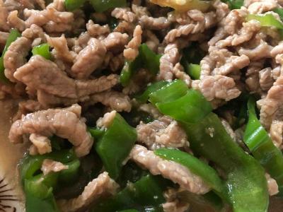 牛肉炒青椒的做法-咸鲜味炒菜谱