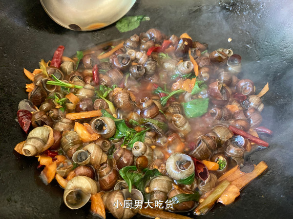 夜宵摊的《香辣田螺》的做法-香辣味炒菜谱
