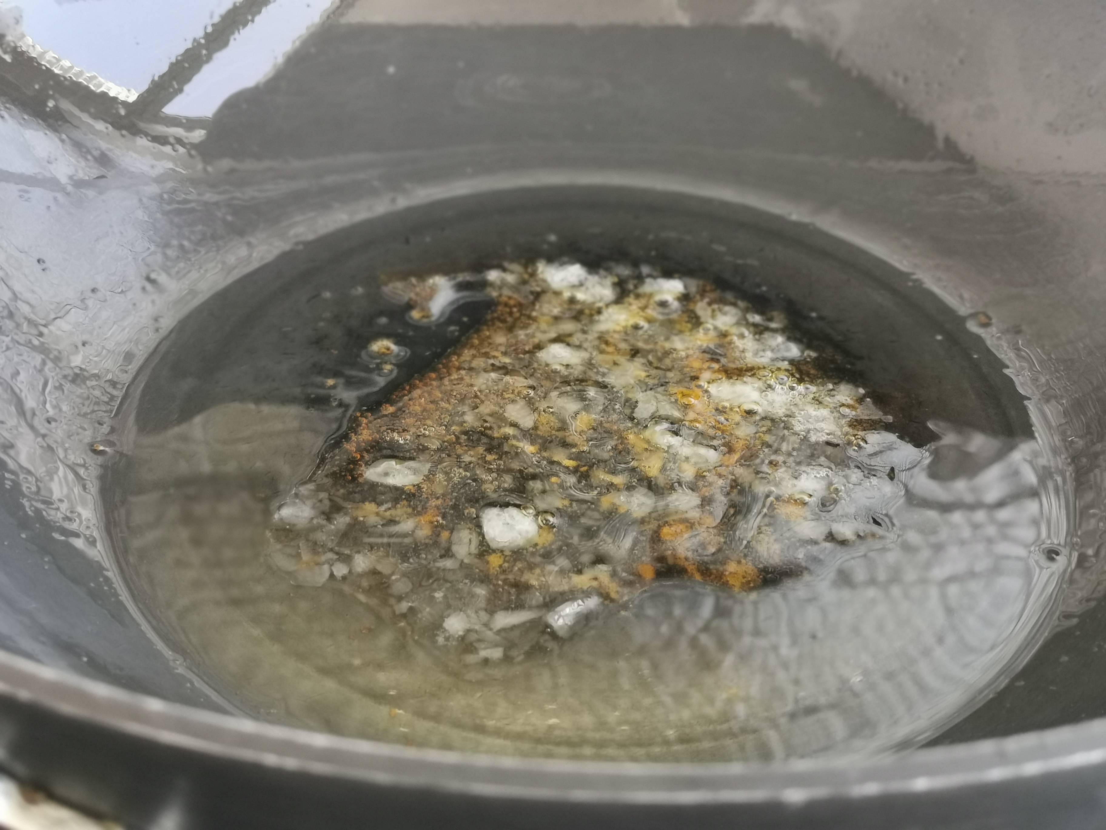 月牙骨炖土豆的做法-家常味炖菜谱