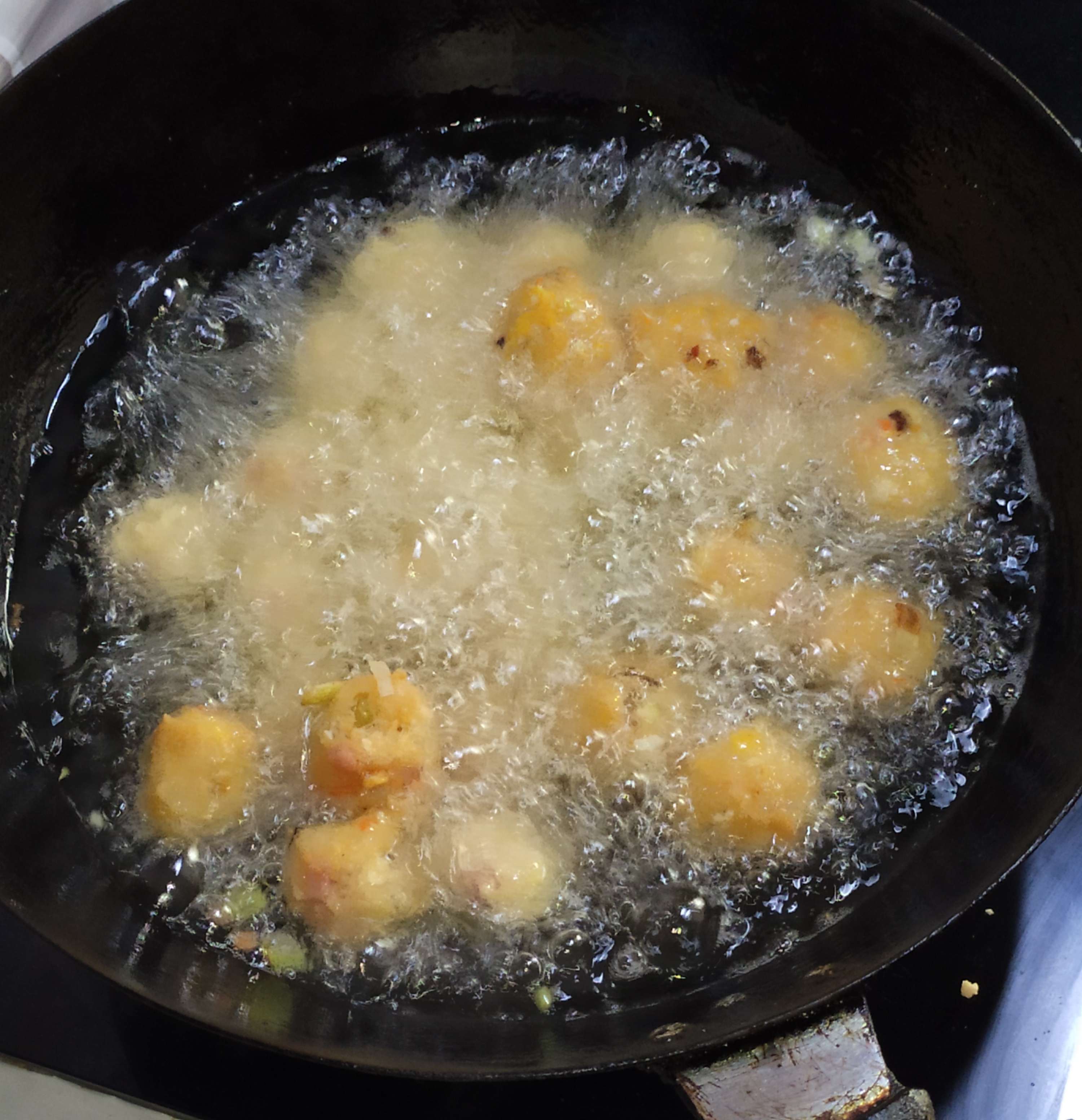 糖醋豆腐丸子的做法-酸甜味炸菜谱