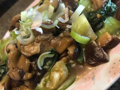 香菇油菜炒五花肉的做法-咸鲜味炒菜谱