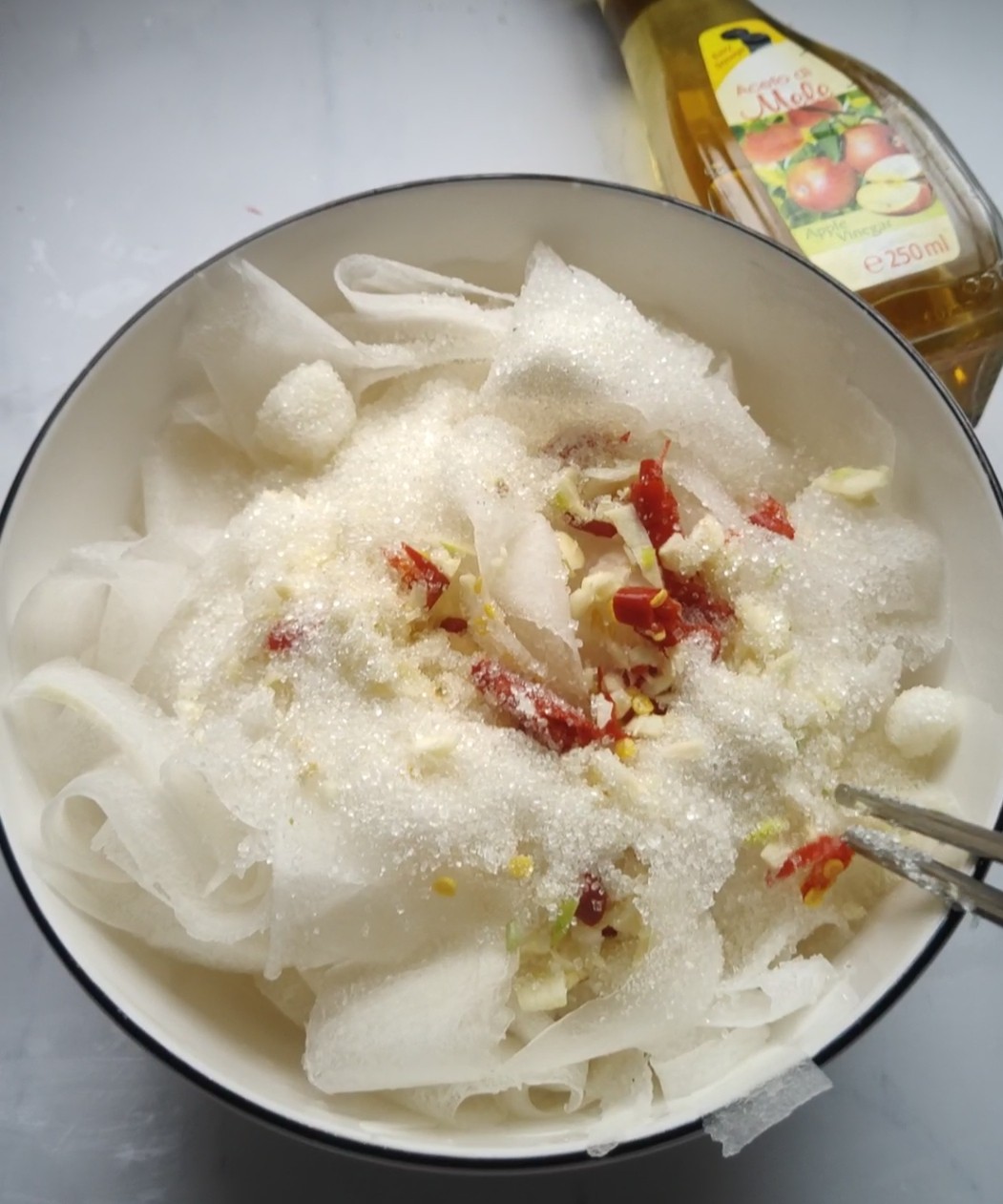 苹果醋白玉萝卜的做法-酸辣味拌菜谱