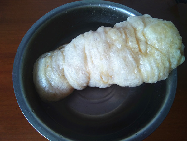 鱼鳔炒西芹的做法-咸鲜味炒菜谱