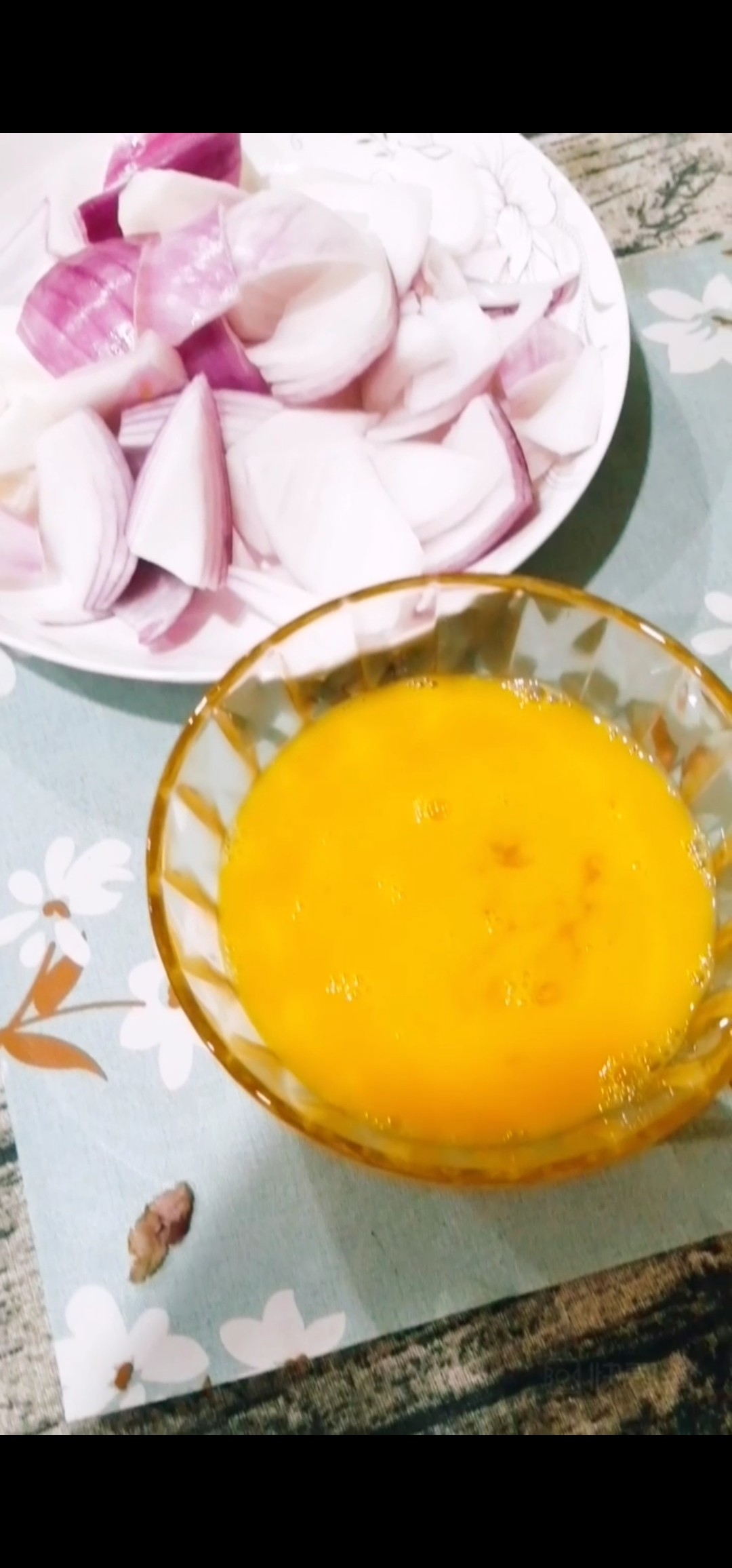 洋葱炒鸡蛋的做法-咸鲜味炒菜谱
