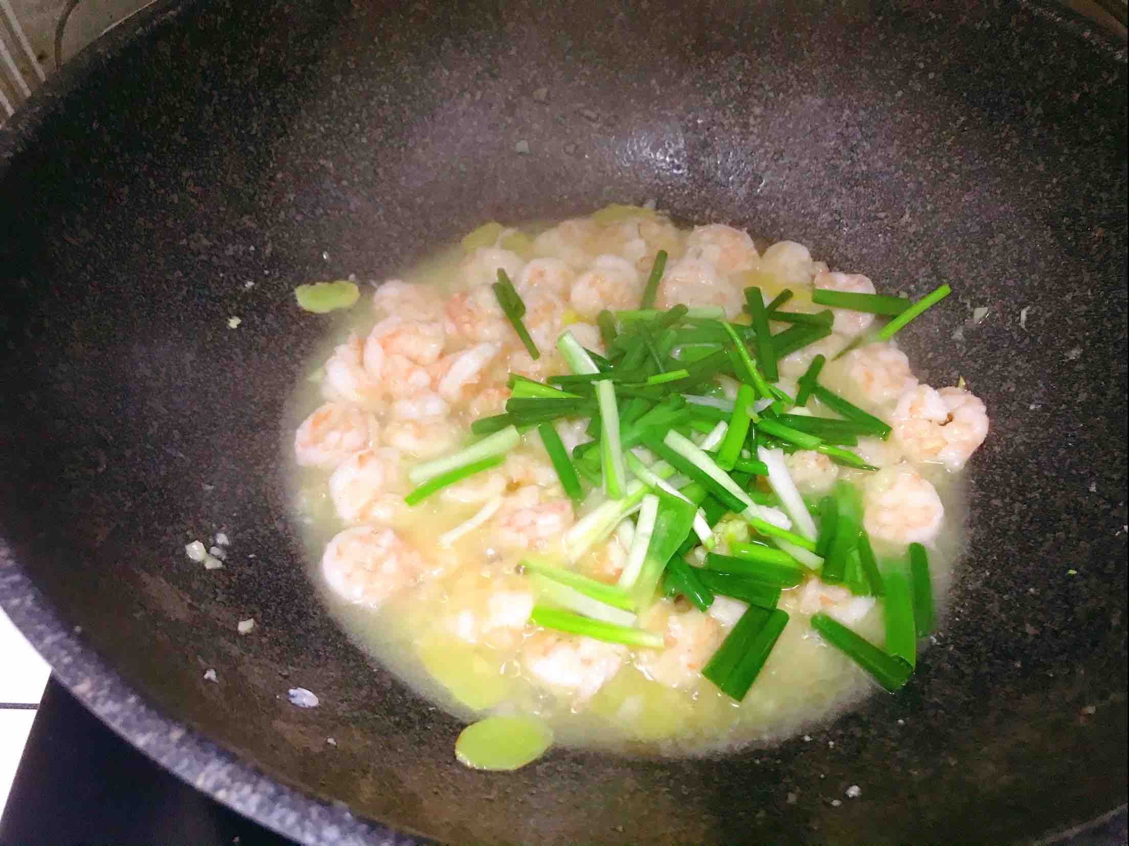 葱爆虾仁的做法-咸鲜味炒菜谱