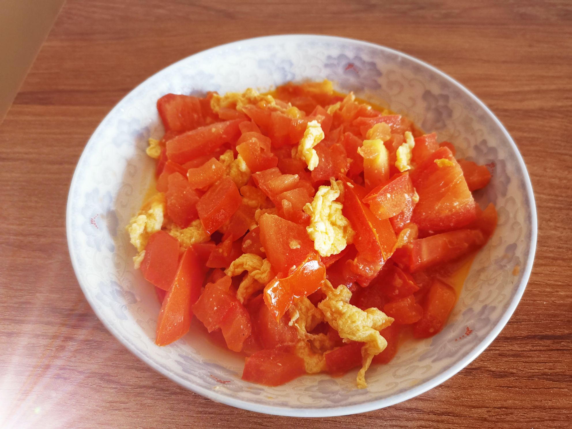 番茄炒鸡蛋的做法-家常味炒菜谱