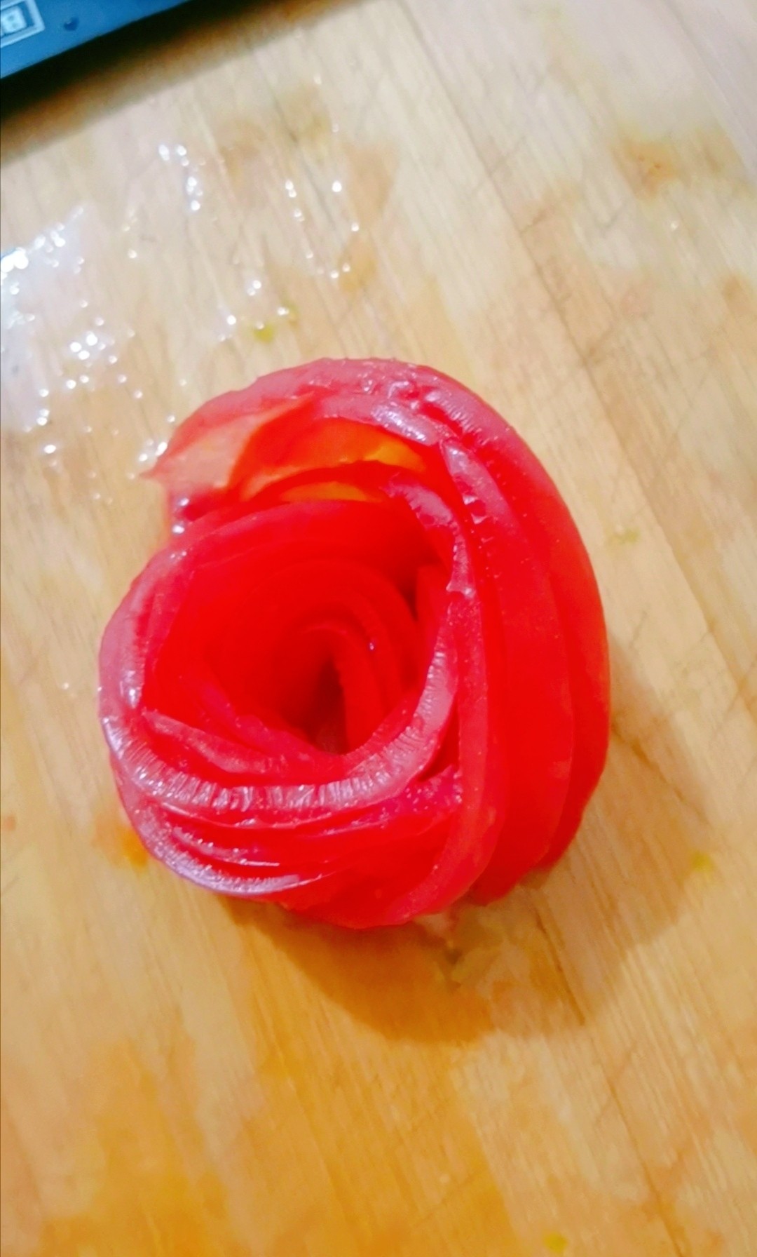 玫瑰花西红柿的做法-甜味拌菜谱