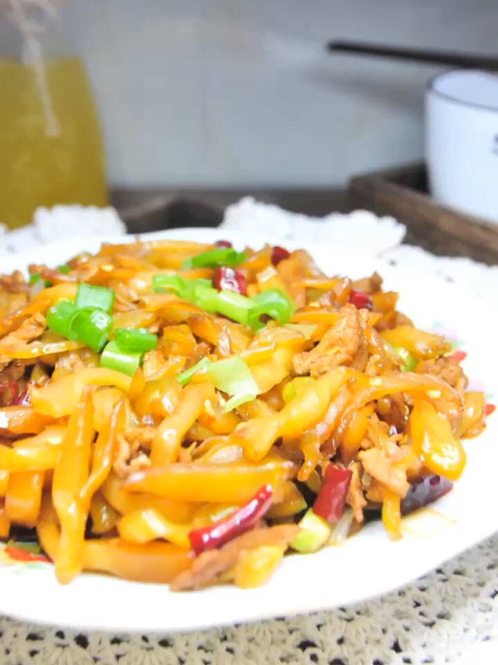 榨菜肉丝的做法-家常味炒菜谱
