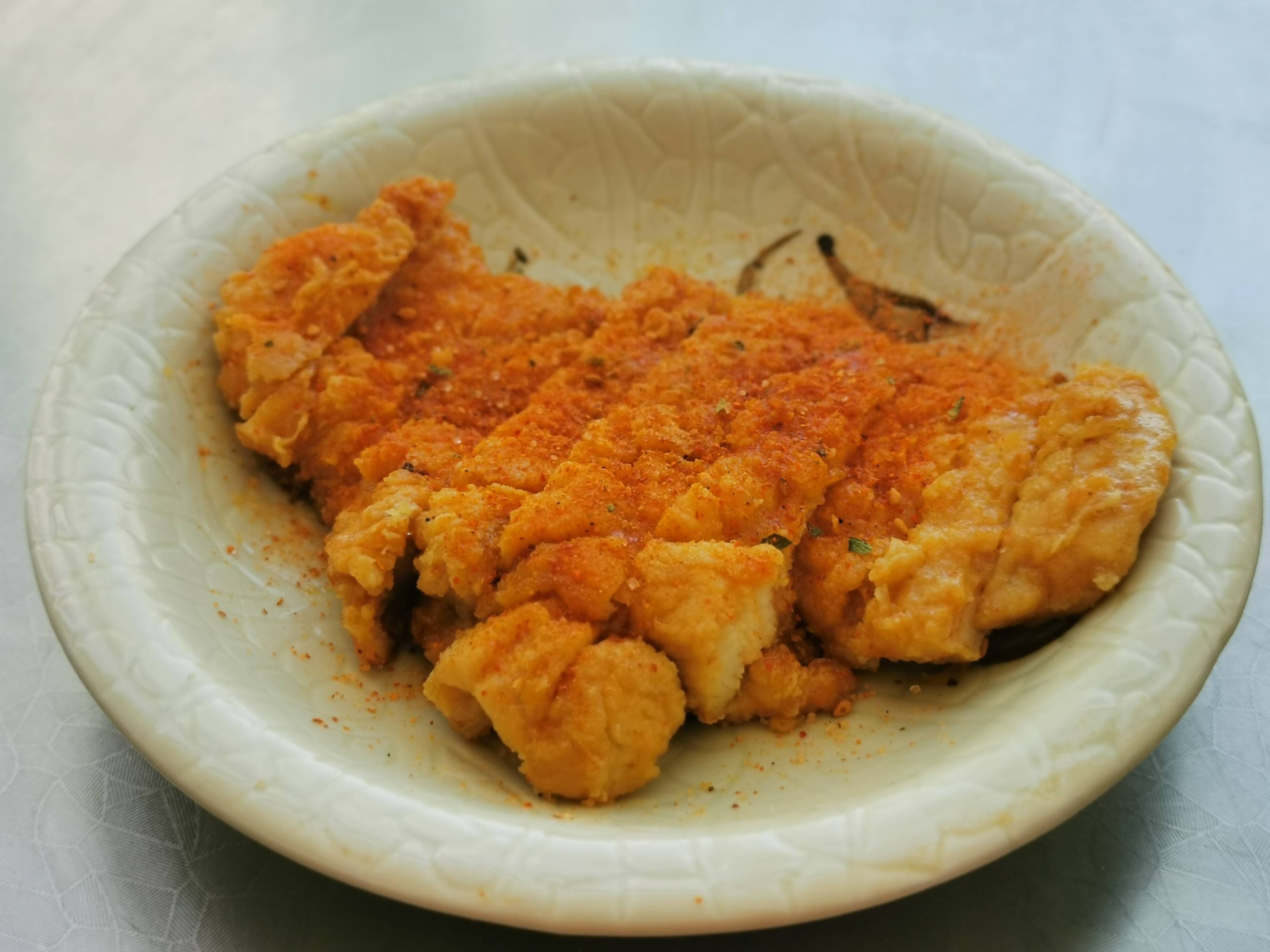 炸鸡胸肉排的做法-香辣味炸菜谱