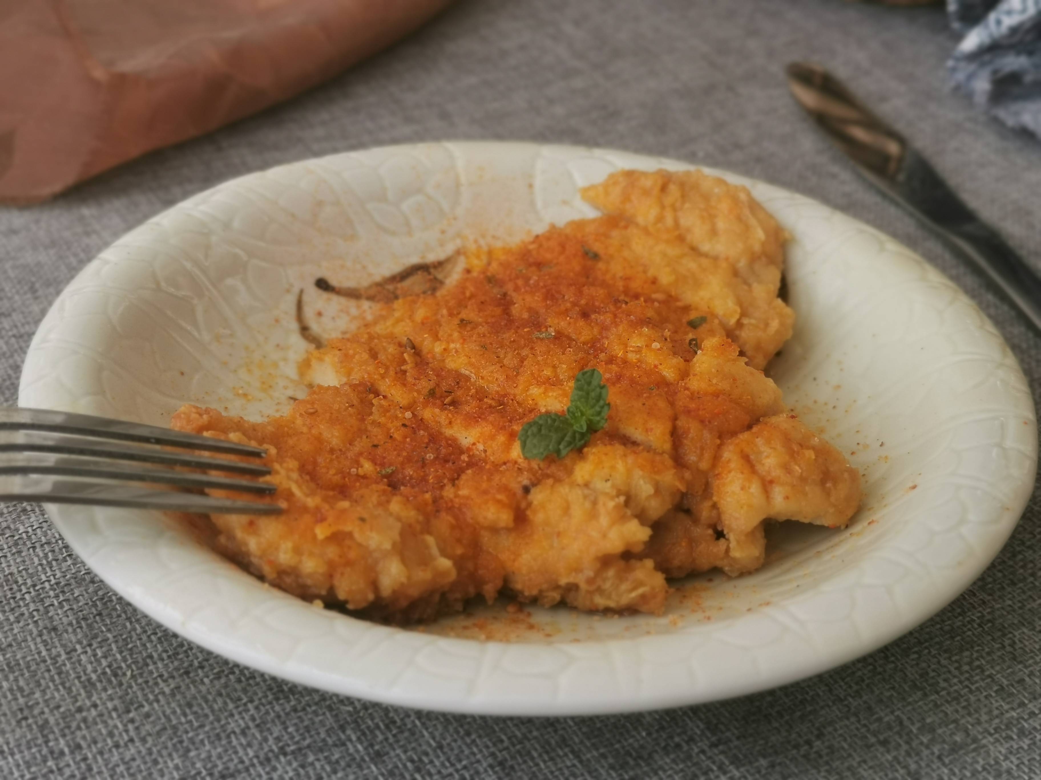 炸鸡胸肉排的做法-香辣味炸菜谱-易网健康养生网 炸鸡胸肉排的做法-香辣味炸菜谱