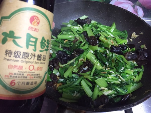 虾皮小白菜的做法-家常味炒菜谱