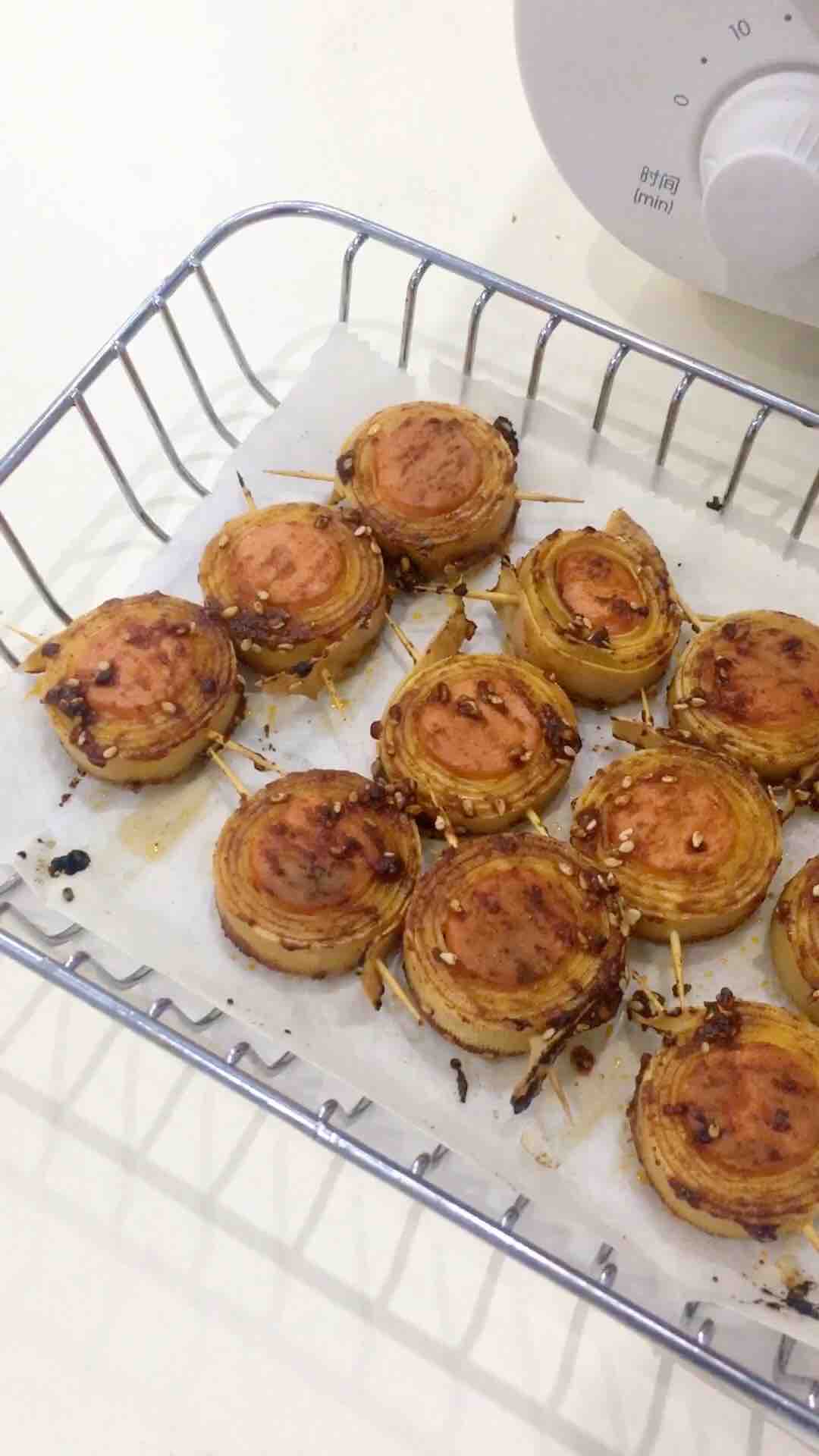 豆皮香肠卷的做法-香辣味烘焙菜谱-易网健康养生网 豆皮香肠卷的做法-香辣味烘焙菜谱