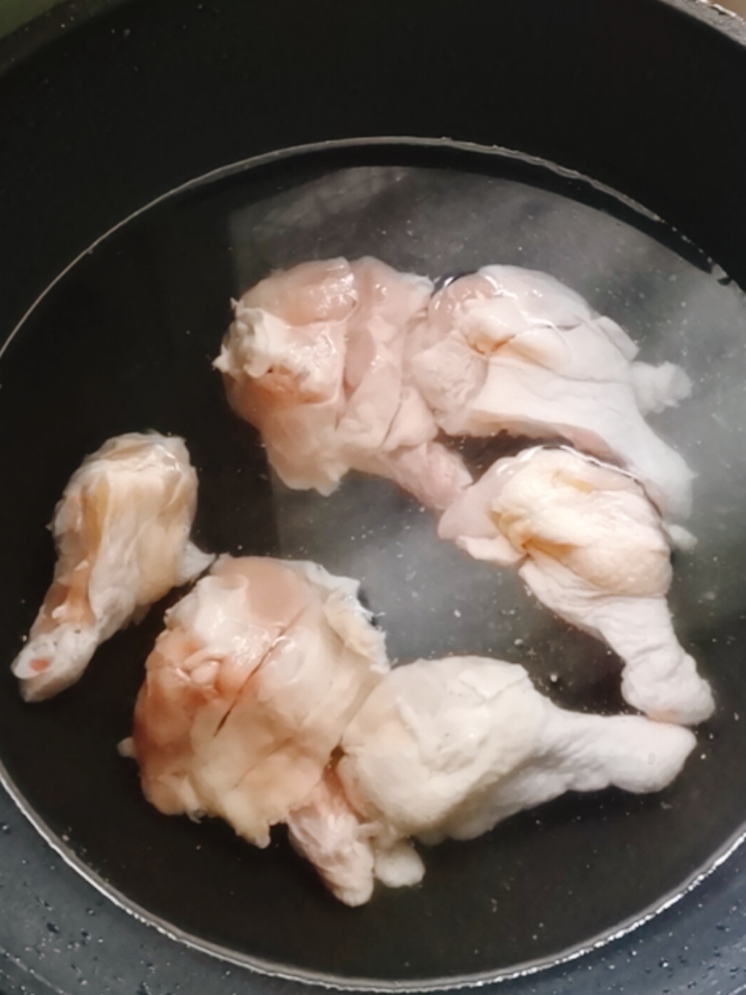 豆角炖鸡翅根的做法-咸鲜味炖菜谱