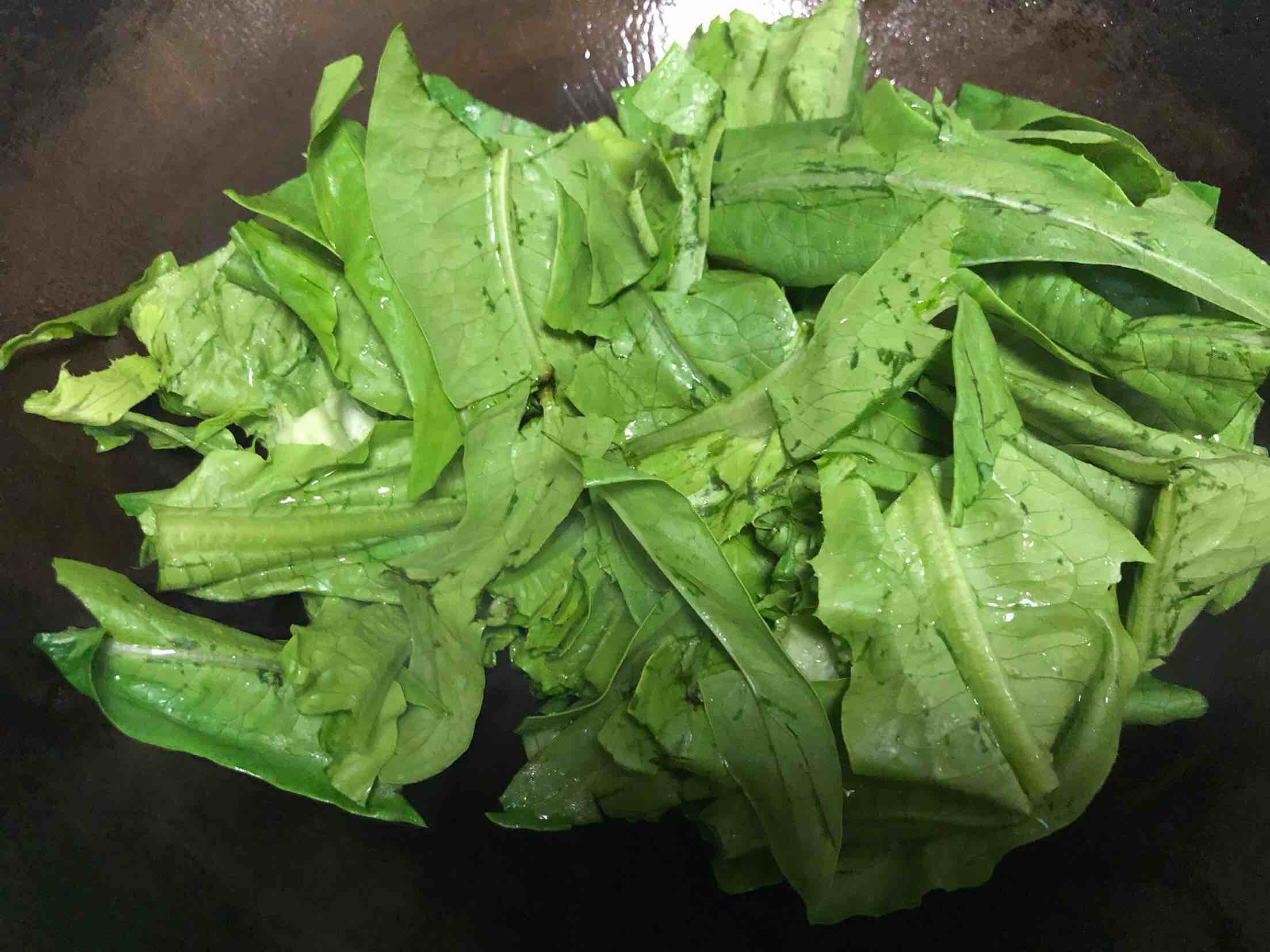 清炒油麦菜的做法-家常味炒菜谱
