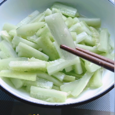 凉拌甜酸青瓜的做法-酸甜味拌食谱