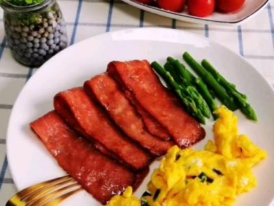 生鸡蛋培根拼盘的作法-家常味炒菜谱